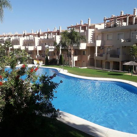 Duquesa Fairways, A Spacious Apartment With Fabulous Views And Facilities Manilva Zewnętrze zdjęcie
