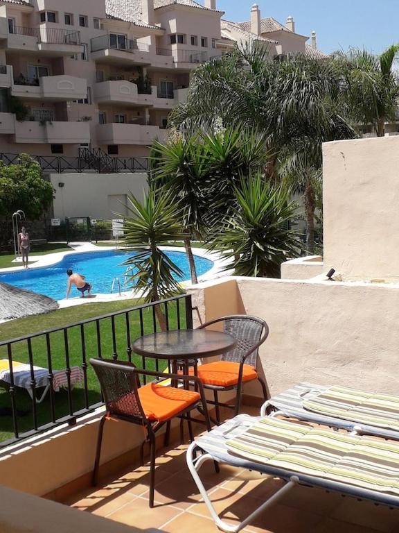 Duquesa Fairways, A Spacious Apartment With Fabulous Views And Facilities Manilva Zewnętrze zdjęcie