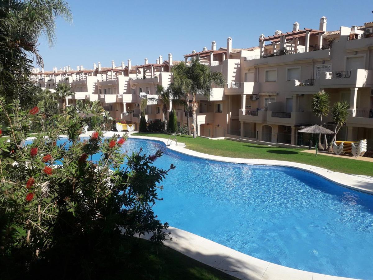 Duquesa Fairways, A Spacious Apartment With Fabulous Views And Facilities Manilva Zewnętrze zdjęcie