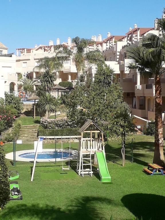 Duquesa Fairways, A Spacious Apartment With Fabulous Views And Facilities Manilva Zewnętrze zdjęcie